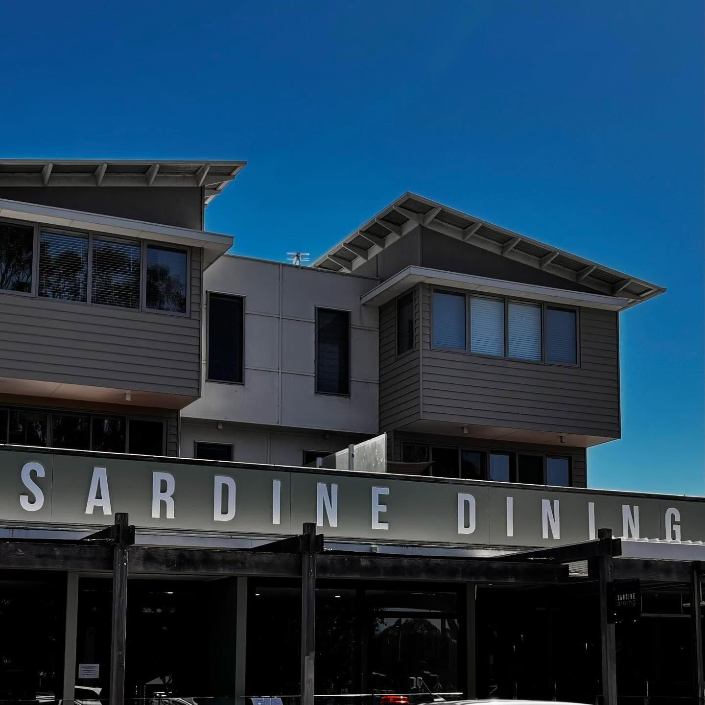 Sardine dining