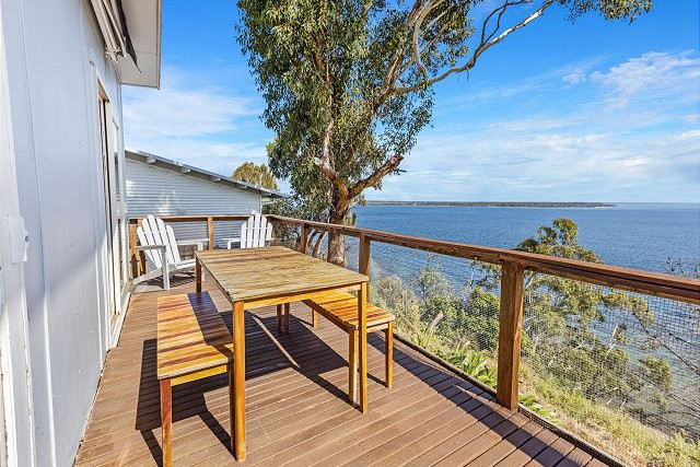 Lakescapes Cottage